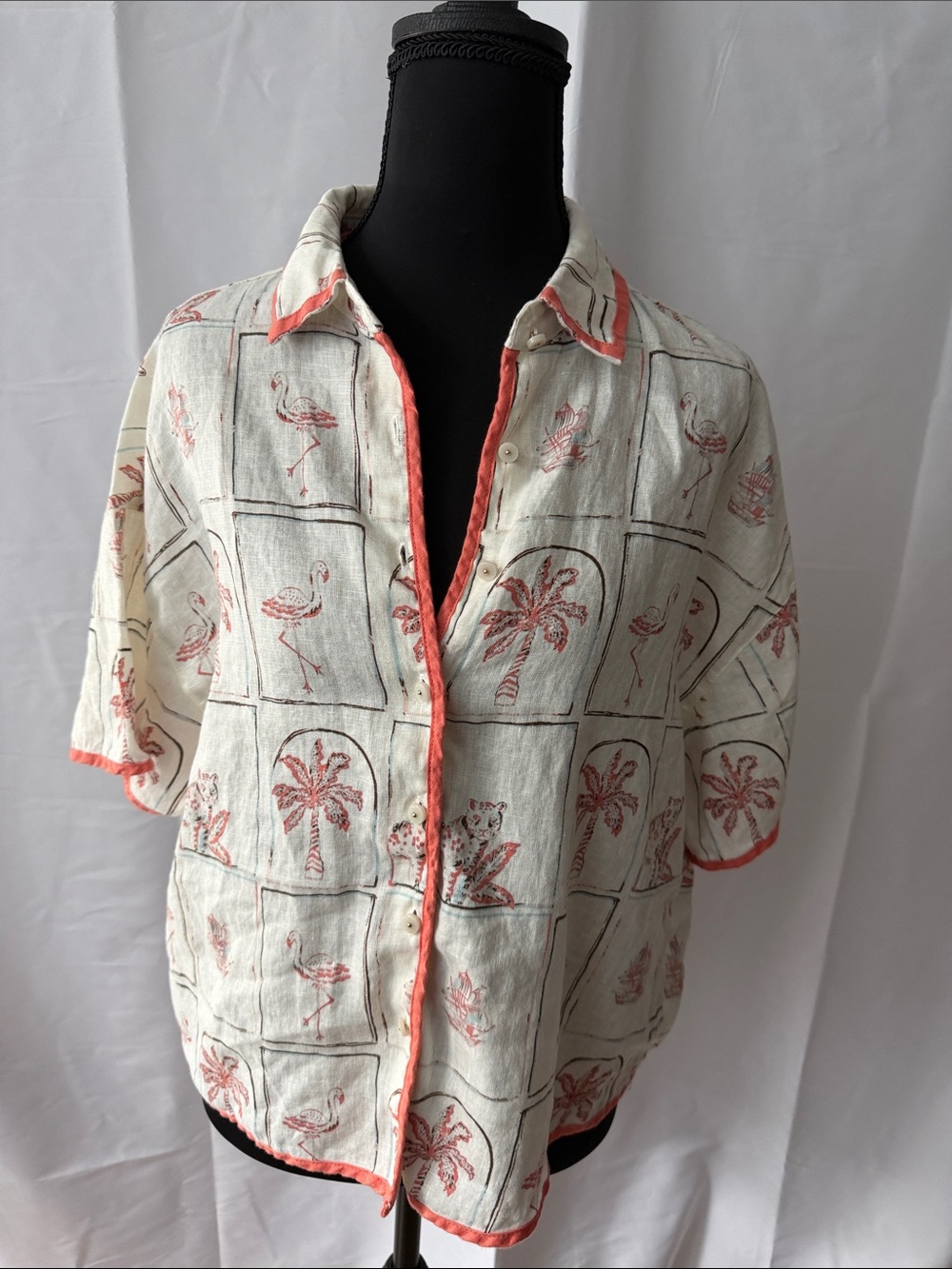 Women’s C&C California Coastal Motif Button down Camp Shirt 100% Linen Sz L